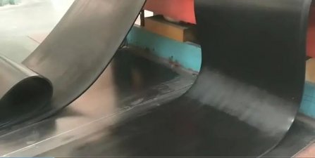 如何延（yán）長橡膠輸送帶（dài）的（de）使用壽命