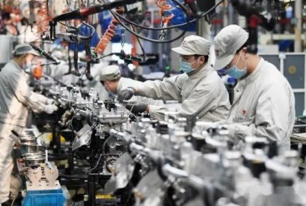 年輕人不愛進工廠，製造業用工（gōng）缺口（kǒu）怎麽填？